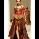 tampil anggun dengan kebaya