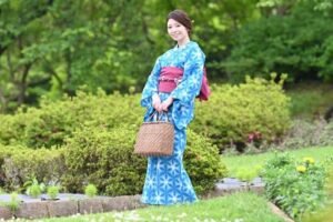 Cara Memakai Kimono: